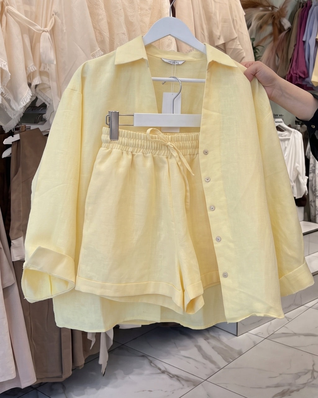 Kaely - Minimal Yellow Stripe Relaxed Co-Ord Set